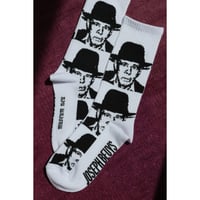 museum neu  "Joseph Beuys Warhol Socks"