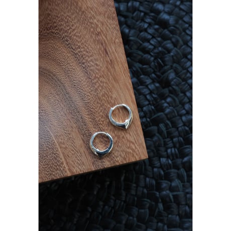 R .ALAGAN ”SMALL WILLOW EARRINGS”