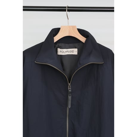 POLYPLOID "HIGHNECK BLOUSON C"