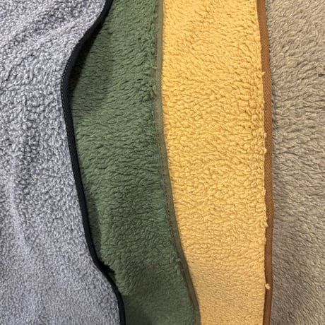 赤外線を吸収して発熱するsliva knitで作ったチェアマット
