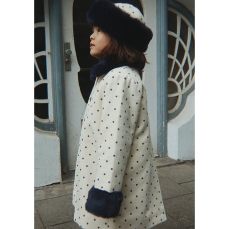KONGESSLOEJD - PORSIA HAT  |  Dot Lumiere