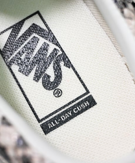 VANS Classic Slip-On PYTHON Turtledove