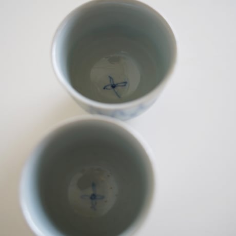 染付小湯呑み／砂田政美
