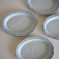 染付楕円皿／砂田政美