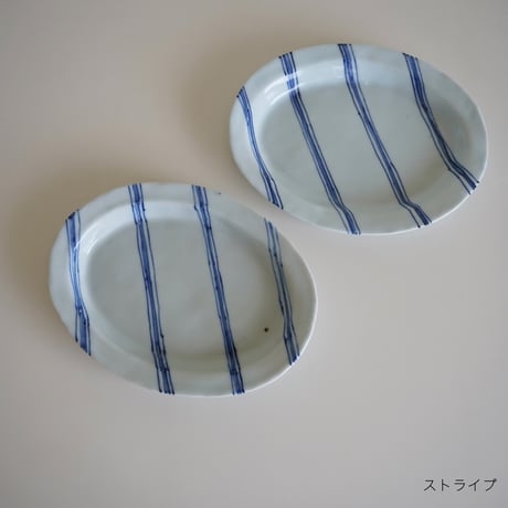 染付楕円皿／砂田政美