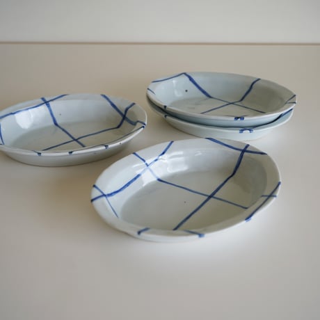 染付楕円鉢／砂田政美