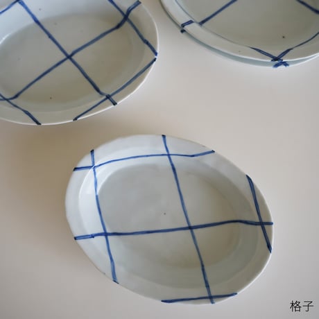 染付楕円鉢／砂田政美