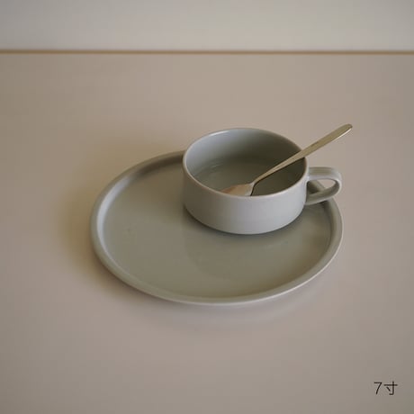 リム皿（リム細）／こいずみみゆき