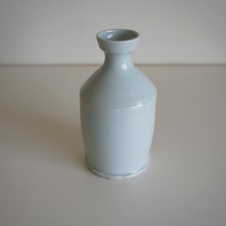 白磁花入/砂田政美