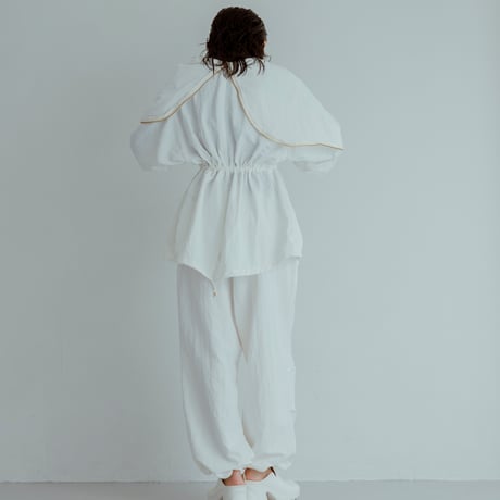 NO.101  HASSI JUMPER　白　10/25頃発送