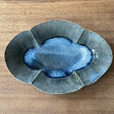村澤陶苑 村澤享　青灰釉花形皿 ム3A (約29.5×20.5cm)
