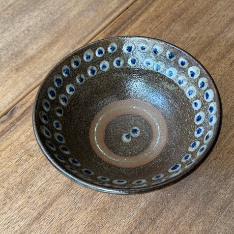 強戸窯　平どんぶり（中）ゴ平どC（直径約17cm)
