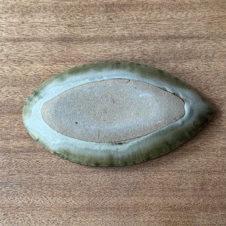 村澤陶苑 村澤享　青銅釉葉形皿 ム16B (約21×11.5cm)