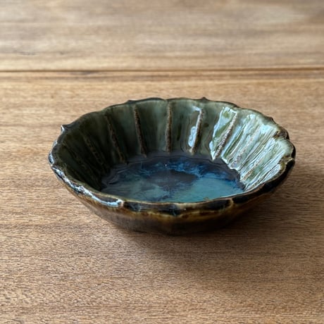 村澤陶苑 村澤享　青銅釉稜花しのぎ小鉢 ム11A (直径約13.5cm)