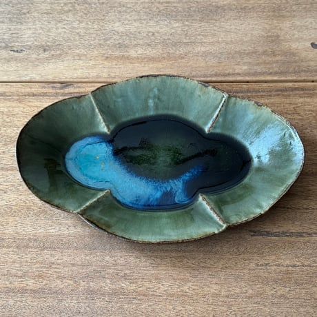 村澤陶苑 村澤享　青銅釉花形皿 ム9 (約29.5×20.5cm)