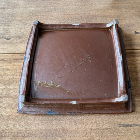 セレン のあ　鉄砂四角皿 セ8B（約26×26.5cｍ）