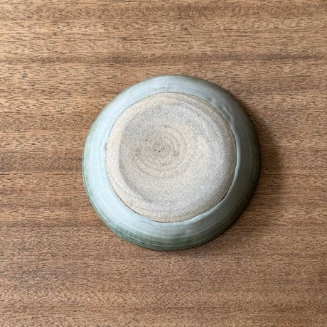 村澤陶苑 村澤享　青銅釉流刷毛目皿 ム17B (直径約13.5cm)