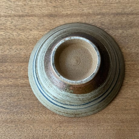 強戸窯　平どんぶり（中）ゴ平どC（直径約17cm)