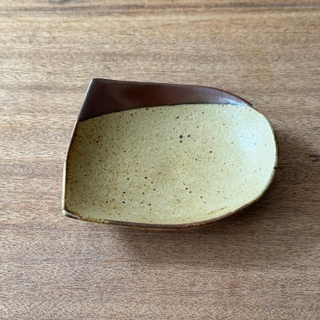 セレン のあ　ぽろすけ小皿 セ18A（約14×12cｍ）