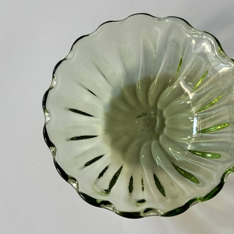 吹工房 村上恭一　輪花豆鉢（もえぎ）M76B（直径約11cm)