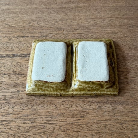 うちだちはる　角わかれ皿 U16A (約11.5×8cm)