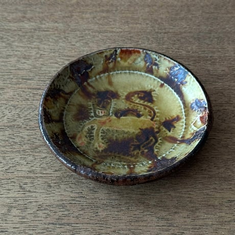紀窯　中川紀夫　豆皿 獅子押紋 K12 (直径約9cm)