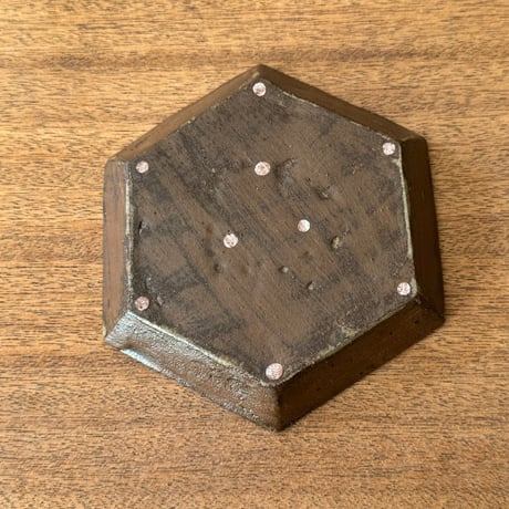 陶房カタチ　 6角皿 カ2D （約15.5×15.5cm)