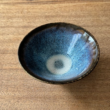 村澤陶苑 村澤享　藁灰釉小鉢 ム21B (直径約15cm)
