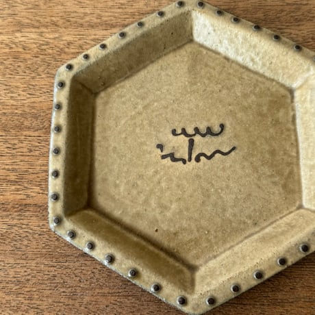 陶房カタチ　 6角皿 カ2A （約15.5×15.5cm)