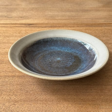 村澤陶苑 村澤享　藁灰釉皿 ム19B(直径約18.5cm)