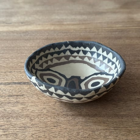 Nerikomico 丸鉢（ブア族・フクロウ） N40A（直径約13cm)