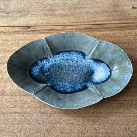 村澤陶苑 村澤享　青灰釉花形皿 ム3B (約29.5×20.5cm)