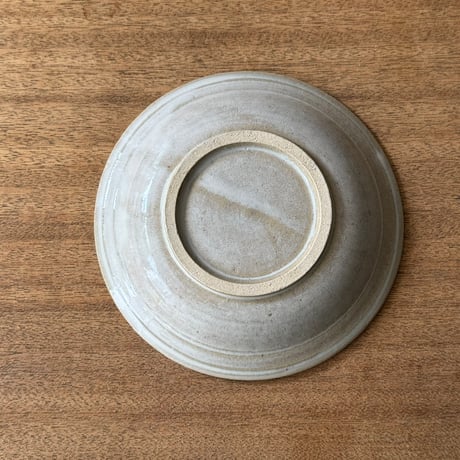 村澤陶苑 村澤享　藁灰釉皿 ム19A (直径約18.5cm)