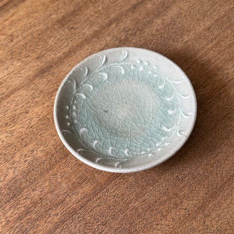 中嶋窯　半磁器イッチン小皿 ナ6B (直径約12cm)