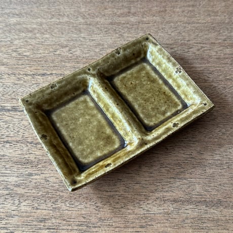 うちだちはる　角わかれ皿 U16B (約11.5×8cm)