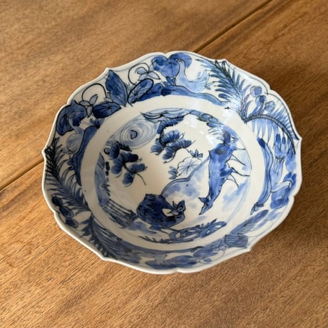 宮田竜司　染付稜花鉢 ミ8 (直径約18cm)