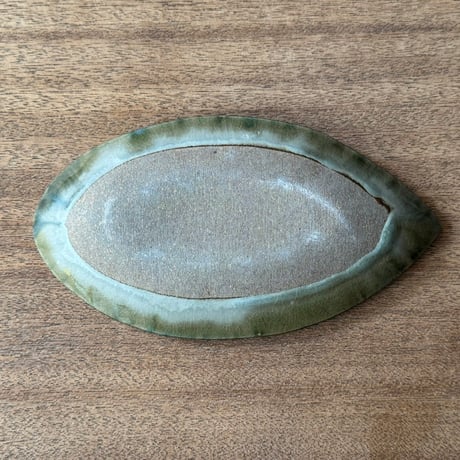 村澤陶苑 村澤享　青銅釉葉形皿 ム16A (約21×11.5cm)