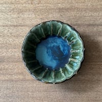 村澤陶苑 村澤享　青銅釉稜花しのぎ小鉢 ム11B (直径約13.5cm)