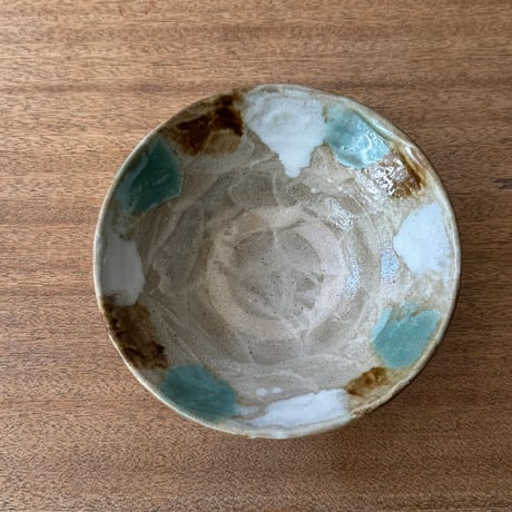 強戸窯　平どんぶり（中）ゴ平どB（直径約17.5cm)