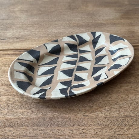 Nerikomico リムオーバル皿 N7（約24.5×17cm)