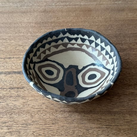 Nerikomico 丸鉢（ブア族・フクロウ） N40A（直径約13cm)