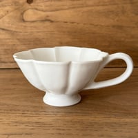 宮田竜司　マット釉白磁輪花カップ  ミ18