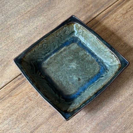 中嶋窯　 6寸押紋角鉢 ナ20B (約18.5×18.5m)