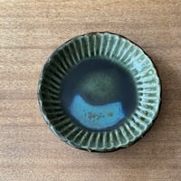 村澤陶苑 村澤享　青銅釉稜花しのぎ皿 ム8B (直径約18cm)