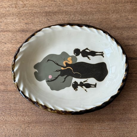 てつ工房 小島鉄平　楕円皿  (約22.5×18cm) アダムとイブ