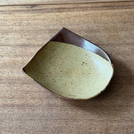 セレン のあ　ぽろすけ小皿 セ18A（約14×12cｍ）