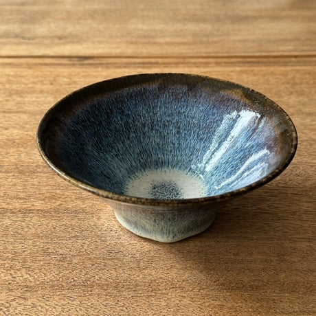 村澤陶苑 村澤享　藁灰釉小鉢 ム21B (直径約15cm)