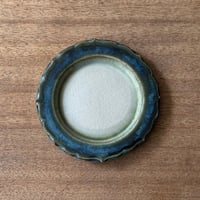 村澤陶苑 村澤享　青銅釉流稜花プレート ム15B (直径約14cm)