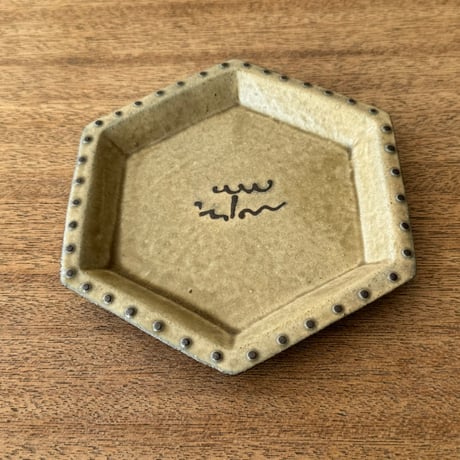 陶房カタチ　 6角皿 カ2A （約15.5×15.5cm)