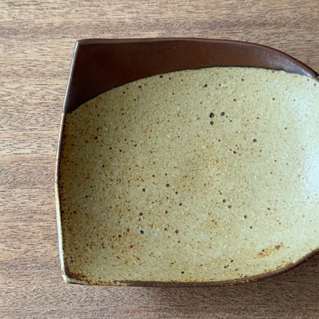 セレン のあ　ぽろすけ小皿 セ18A（約14×12cｍ）